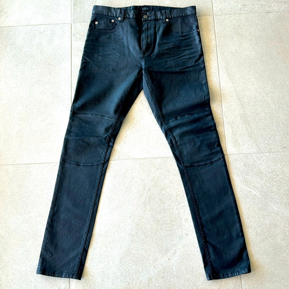 Belstaff coated denim jeans. Skinny fit. Size 34/32